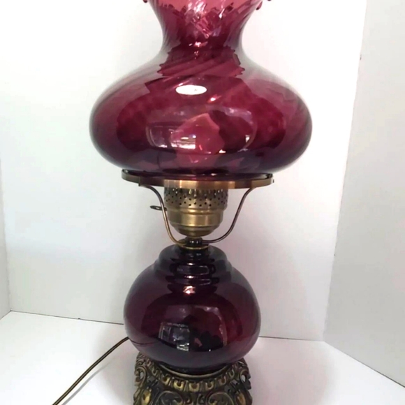 Vintage Other - Vintage Amythyst Hurricane Swirl Style Lamp